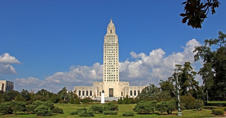 Louisiana Capitol building (public domain image)