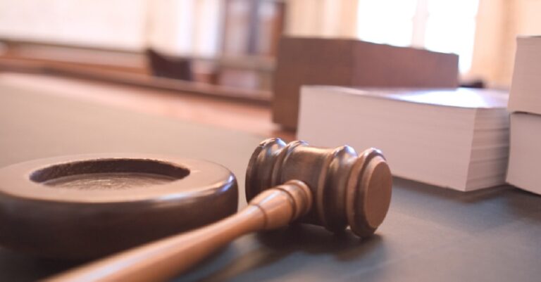 Courtroom gavel (public domain image)